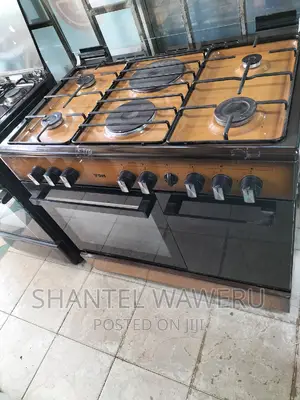 Von Hotpoint Cooker