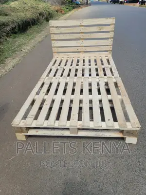 Pallet Bed- 4*6 Simple Raised Pallet Bed. (JS09.)