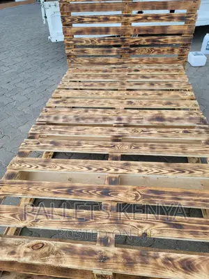 Pallet Bed- 4*6 Detachable and Blazed Pallet Bed. (LM02)