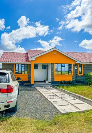 3bdrm Bungalow in Kantafu Town, Malaa for sale
