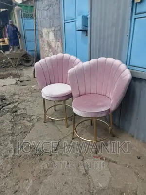 Salon Manicure Flower Seats.