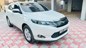 Toyota Harrier 2.0 2016 White
