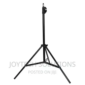 Light Stand 2'1 Meters High