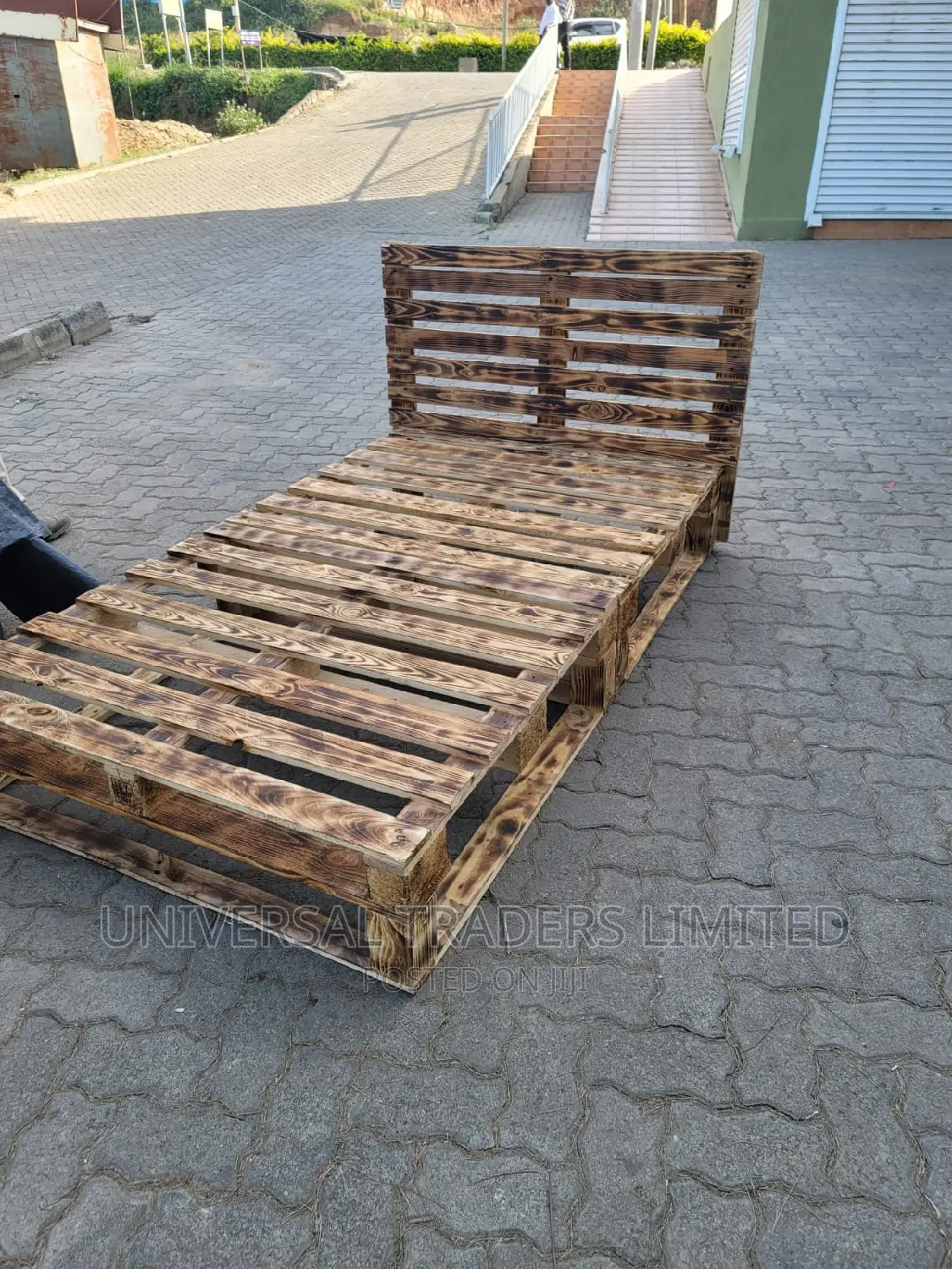 Pallet Bed - Detachable 4*6 Pallet Bed
