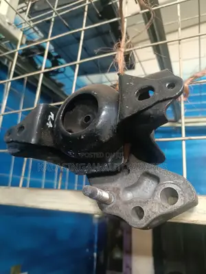 Toyota Vitz Engine Mounting