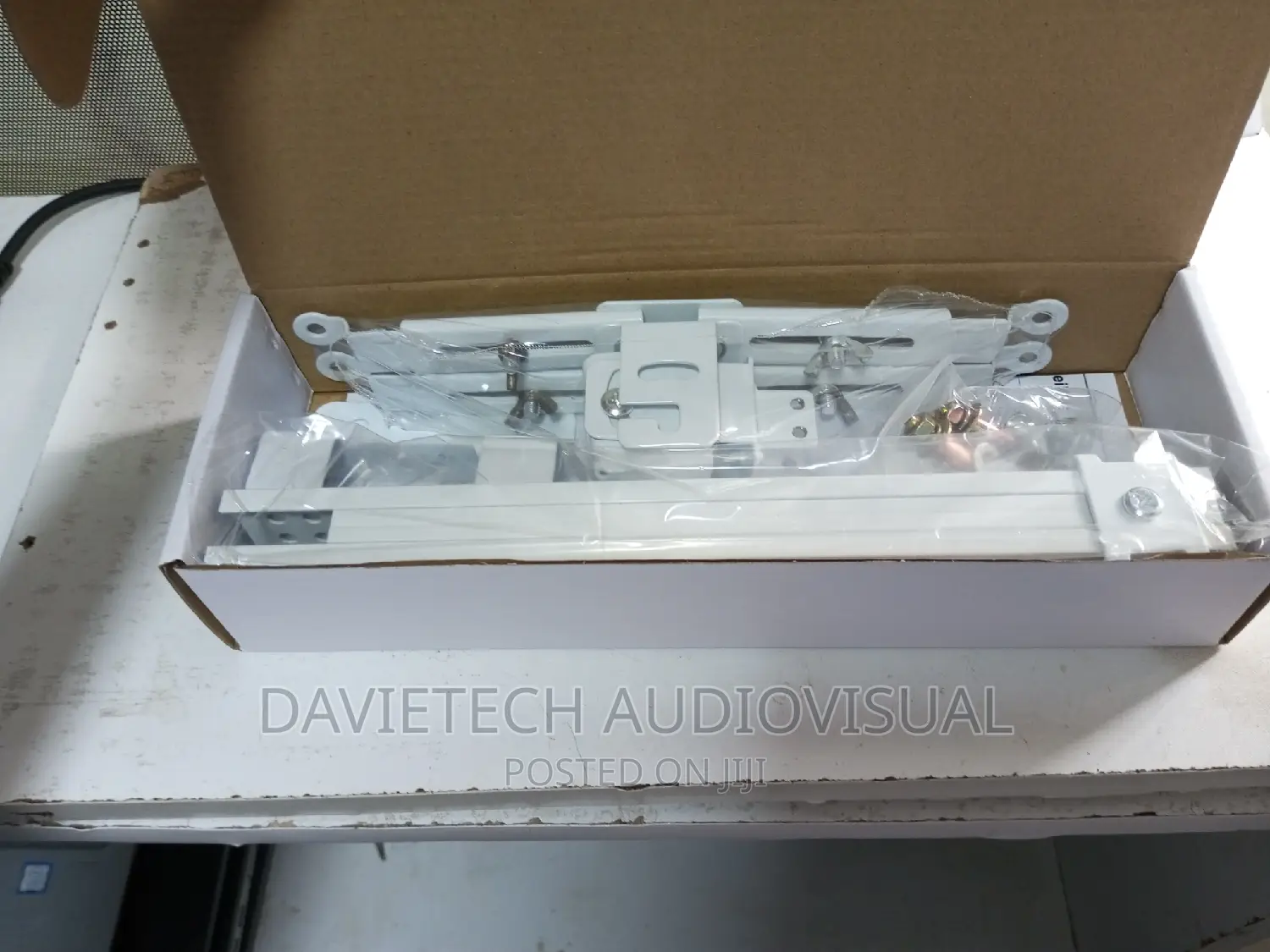 Pm 4365 Universal Projector Ceiling Mounting KIT