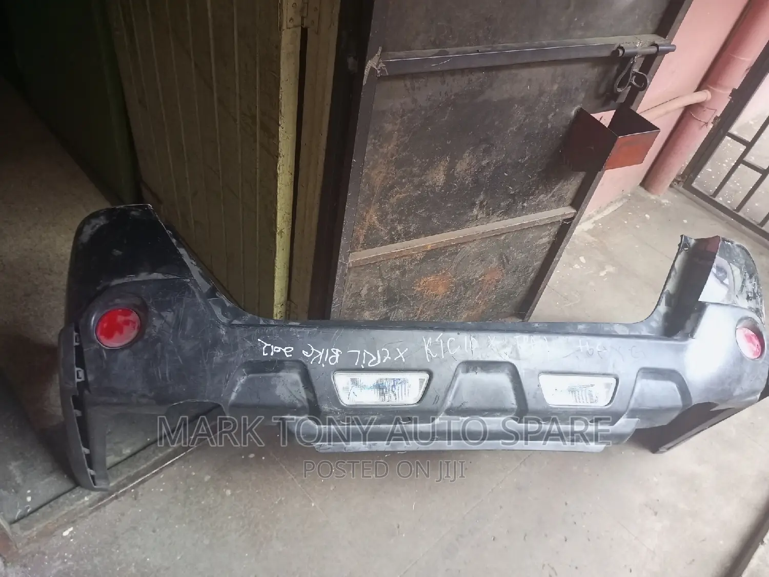 Extrail 2012 Back Bumper Complete