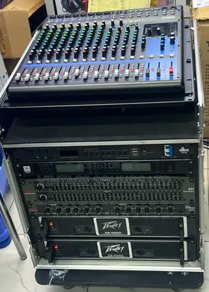 PEAVEY CS4000 With Complete Rack PA System