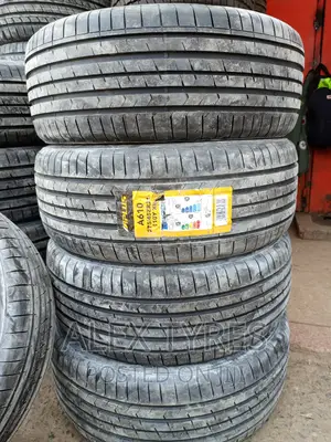 275/45zr21 Aplus Tires Made in China