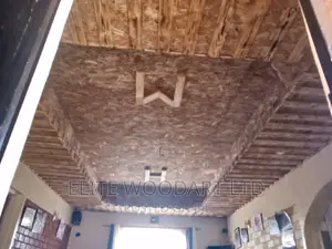 Strong Permanent Pallets Ceiling