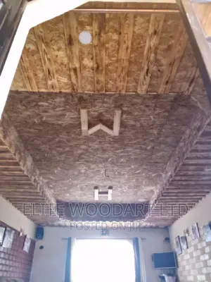 Strong Permanent Pallets Ceiling