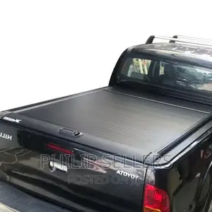 Toyota Hilux (Vigo) 2005-2015 Roller Lid / Manual Tonneau Co