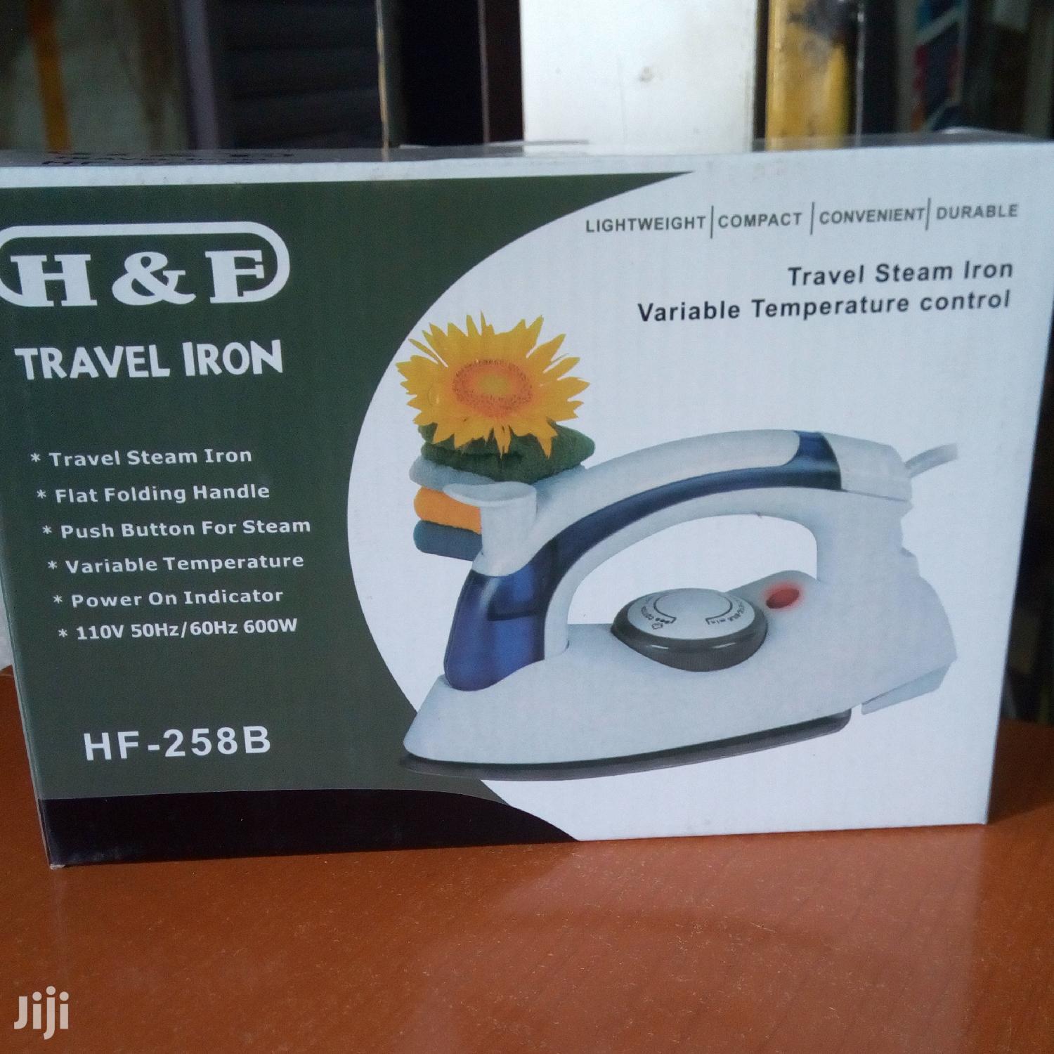 Hf-258b Travel Iron