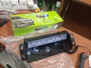Front Windscreen Vip/Police Strobe Light 8led