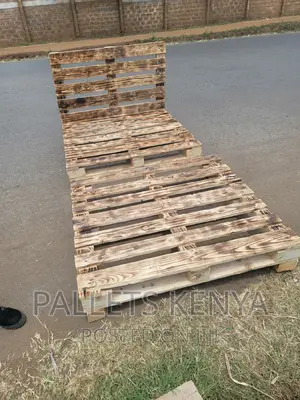 Pallet Bed- 4*6 Detachable and Blazed Pallet Bed. (FD01)