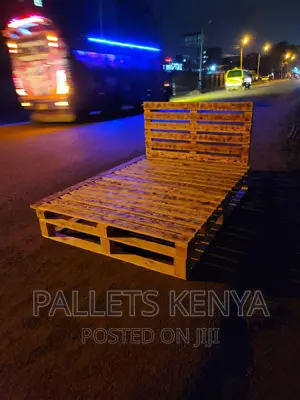 Pallet Bed- 5*6 Detachable and Blazed Pallet Bed. (FD02)