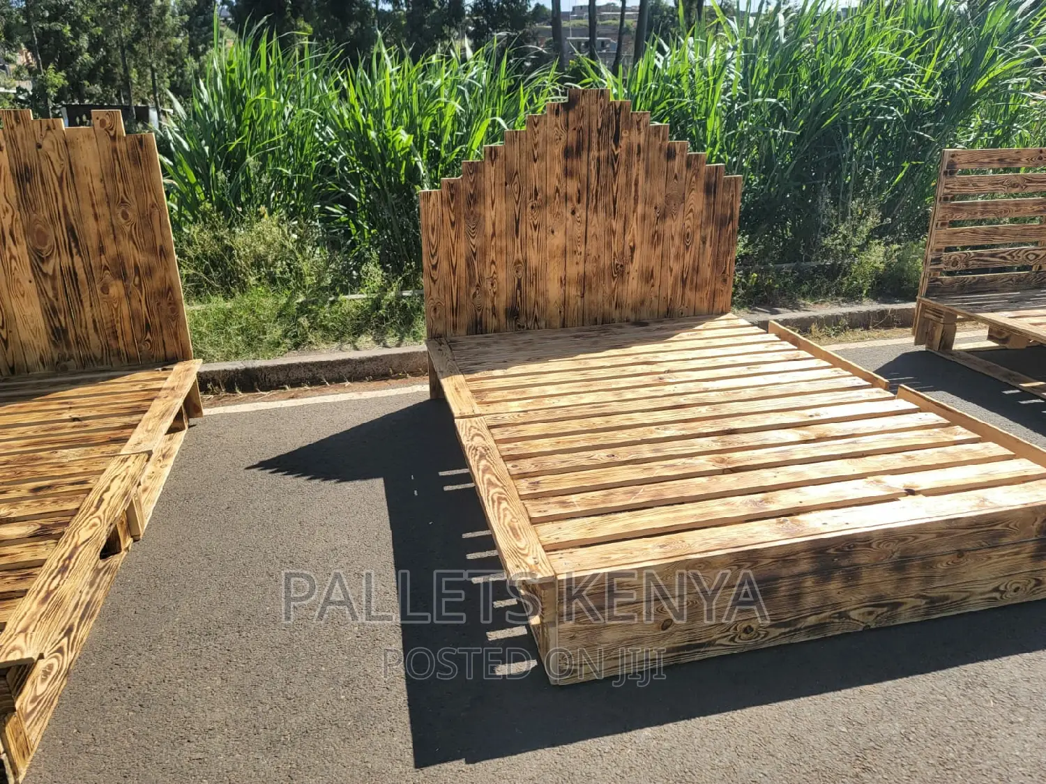 Pallet Bed- 5*6 Blazed Pallet Bed With Drawers. (FD05)