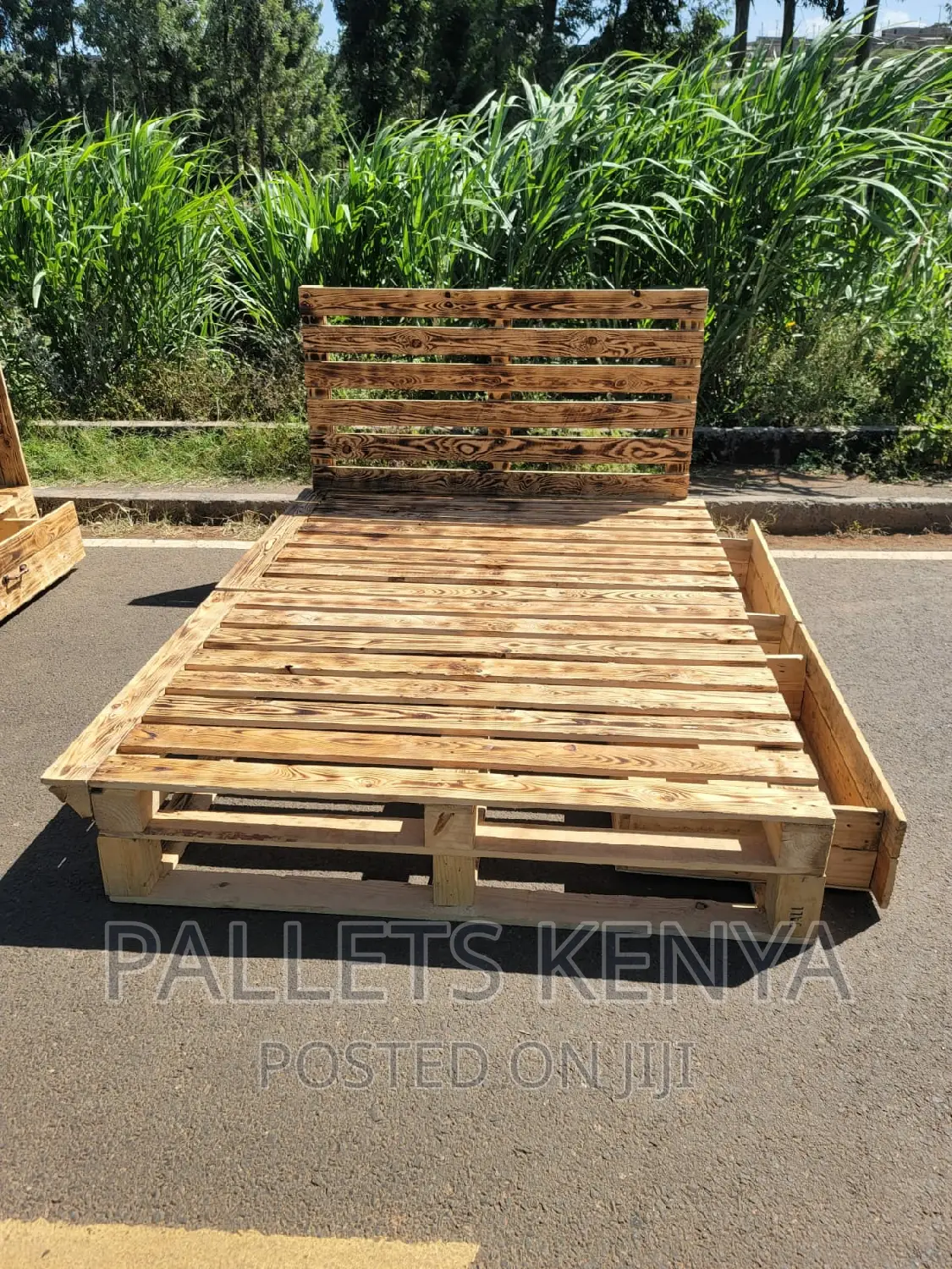 Pallet Bed- 5*6 Blazed Pallet Bed With Drawers. (FA13 )