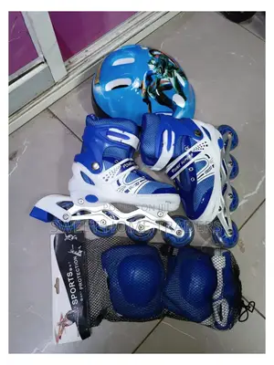 Skating Shoe With Helmet and Guards ,