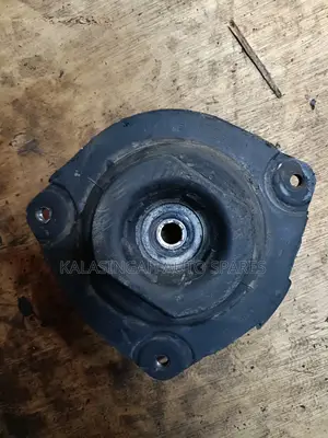 Shock Mount Nissan Tiida And. Note