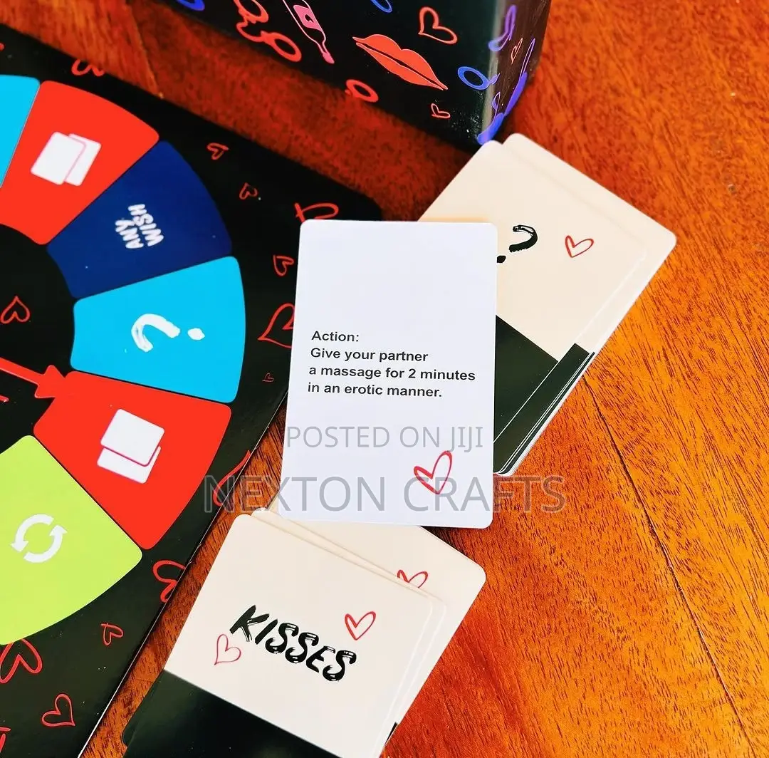 Loopy a Game for Couples, Cards