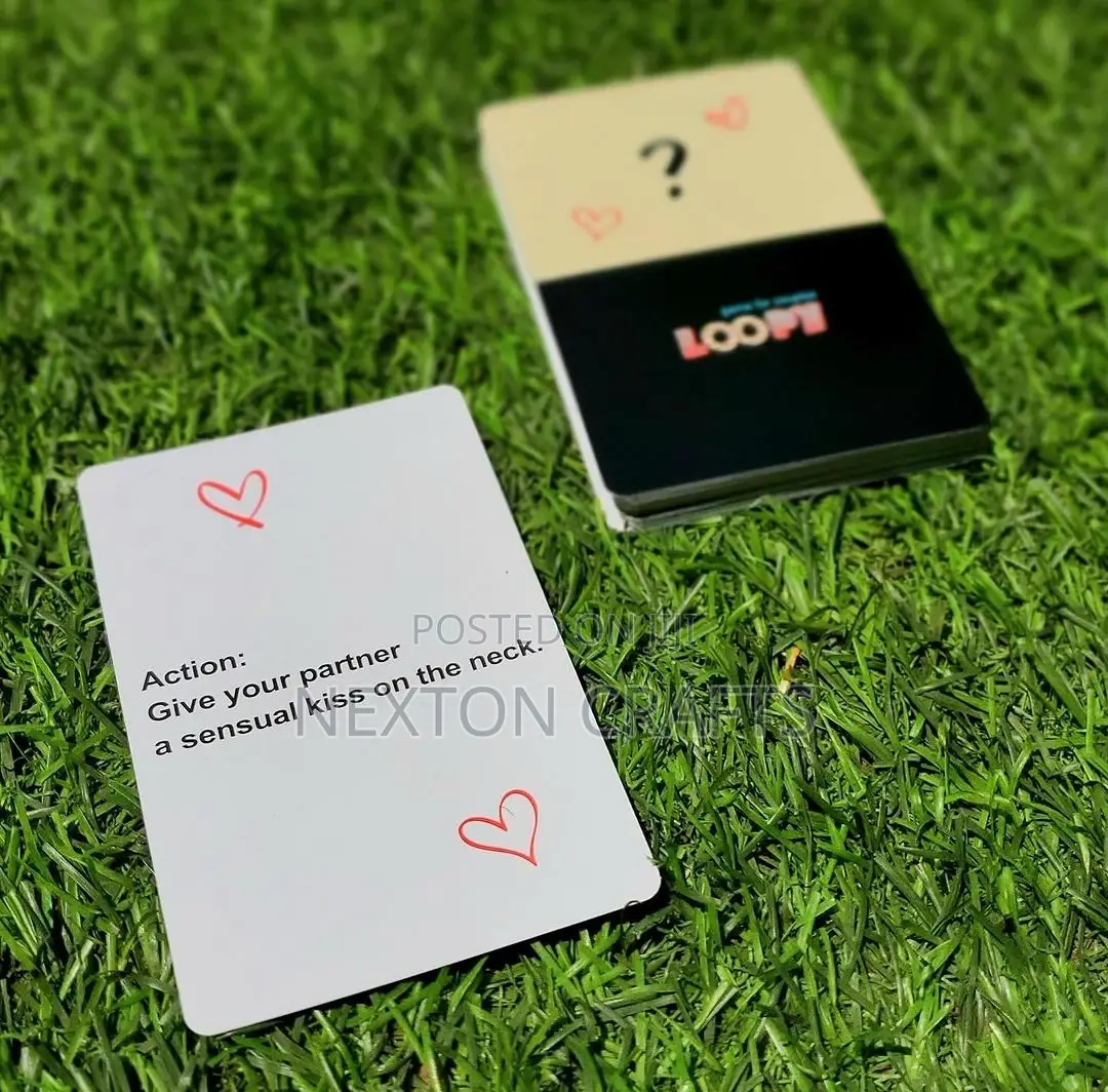 Loopy a Game for Couples, Cards