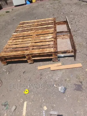 Detachable Pallet Low Bed With Drawers