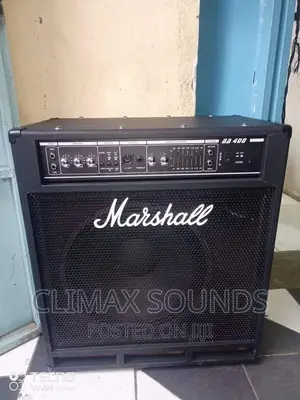 Bass Guitar Marshall Combo Amplifier