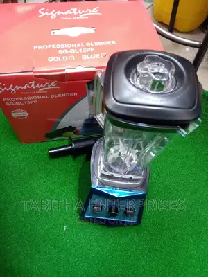 Signature Commercial Blender N