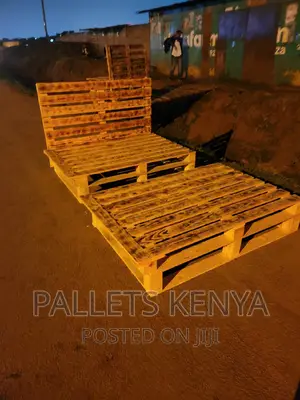 Pallet Bed- 5*6 Detachable and Blazed Pallet Bed. (TO02)