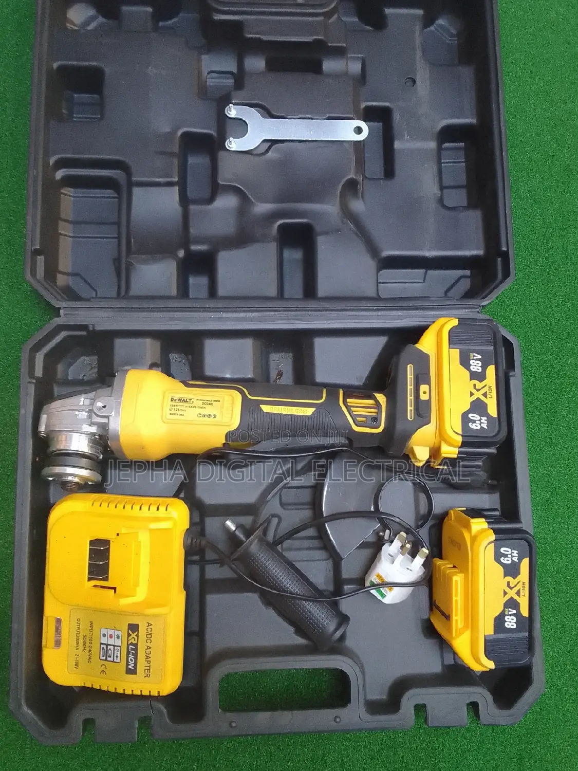 Dewalt Cordless Angle Grinder 88v