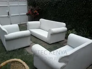 Best Sofa Cleaning Services