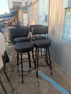 Kitchen Counter or Bar Stools, Black.