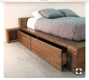 Upcycled Timber Bed(5 by 6)