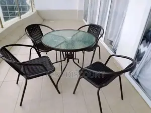 Outdoor Dining Tables