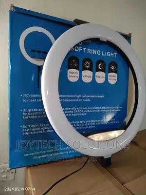 22 Inches Ringlight With Stand. 22 Inches Ringlight