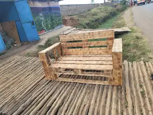 Pallet Sofa- 2 Seater Pallet Seat.(DL05)