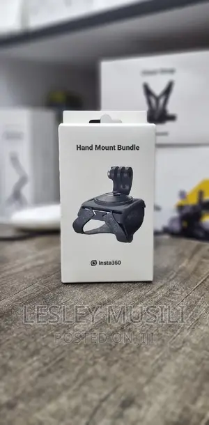 Insta360 Hand Mount Bundle