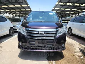 Toyota Noah 2017 Purple