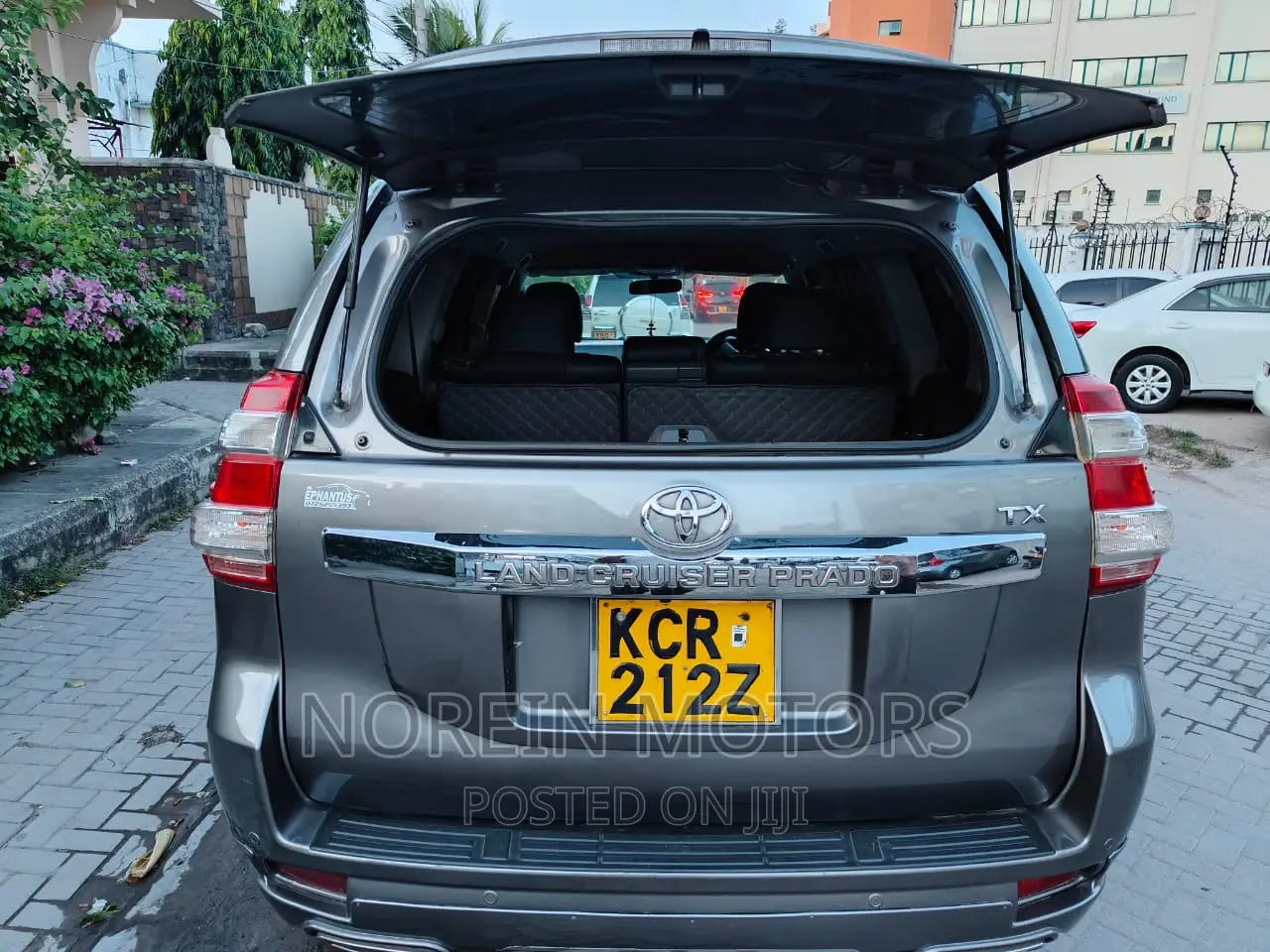 Toyota Land Cruiser Prado 2012 Brown