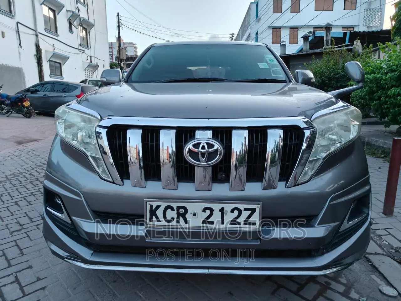 Toyota Land Cruiser Prado 2012 Brown