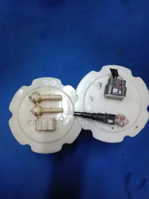 Fuel Pump Nissan B 15