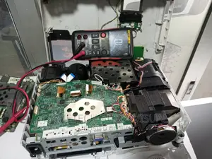 Professional Projector Repair Technicians