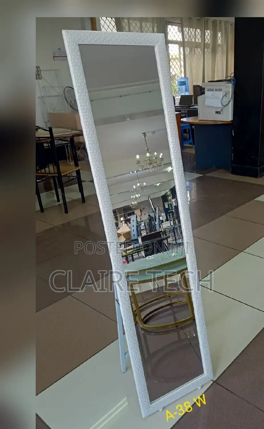 White Classic White Dressing Mirror