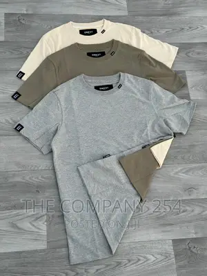 *UKUT* Short Sleeve Cotton Tshirts 
Sizes M to Xl
*W/Sale