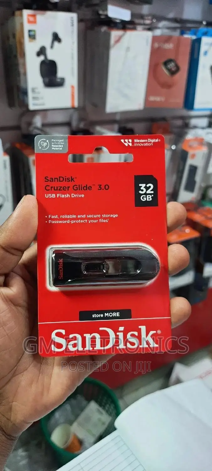 32gb Sandisk Gluzer Glide Flash Drive.