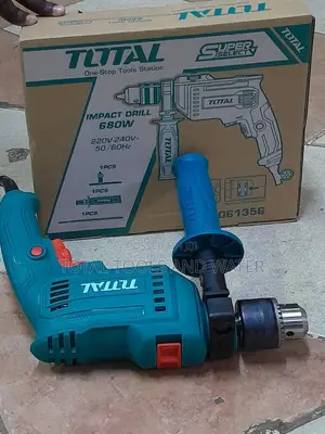Total Hand Drill 680W 13mm Maximum Hold Drill Bit