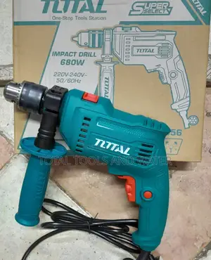 Total Powerful 680W Drill Machine,Replaceable Chuck