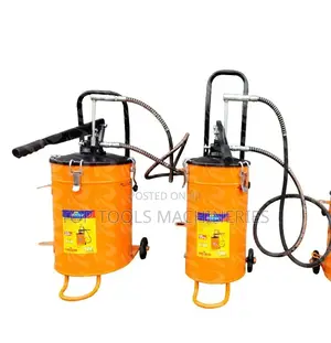 Grease Bucket With Wheels Kenfria Brand 15kg