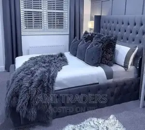 Luxury Chester Queen Size Bed (5*6)